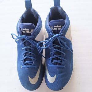 NIKE LeBron Low Zoom Sneakers Blue/White Men's Size 11